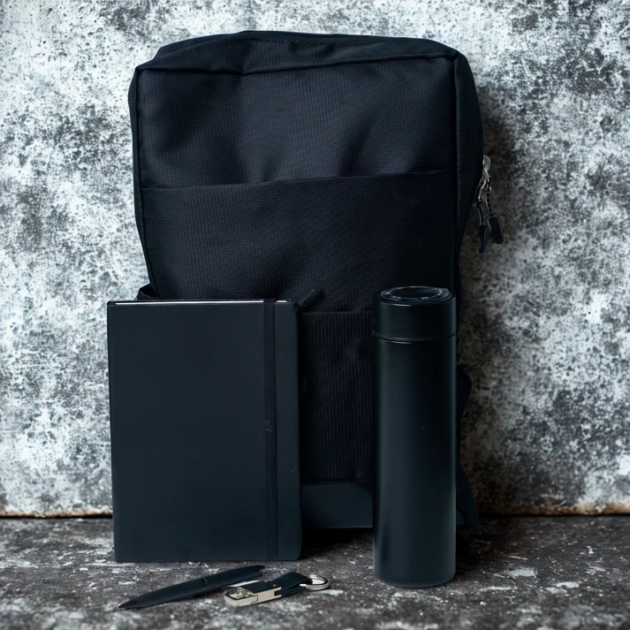 Personalized Executive Essentials Kit